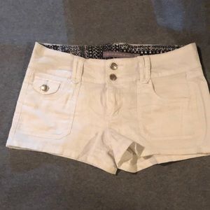 White Shorts. Size 7 juniors.